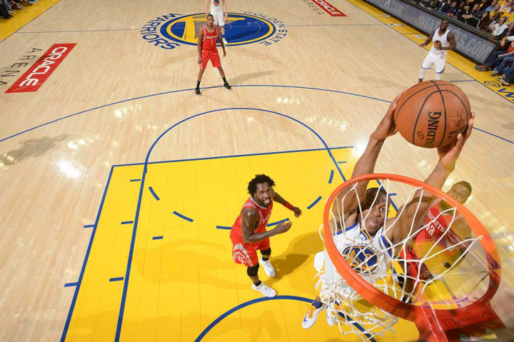 Sementara Andre Iguodala menyumbang 18 poin. 