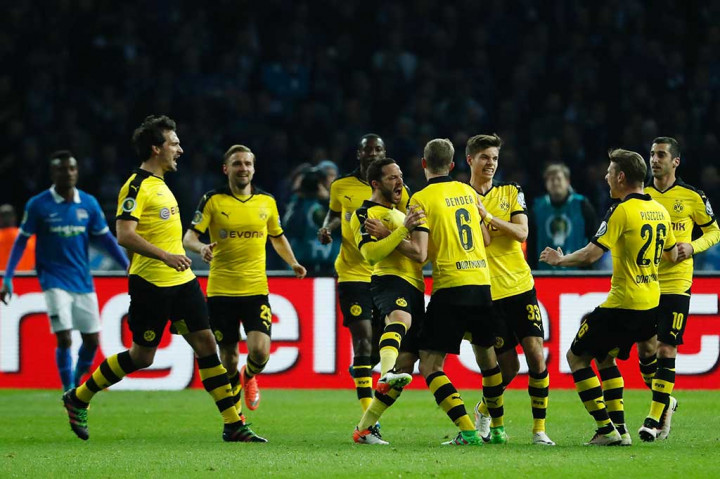 Dortmund baru bisa memecah kebuntuan pada menit ke-20 lewat Gonzalo Castro.