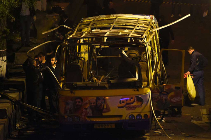 Satu Tewas Akibat Ledakan Bus di Armenia