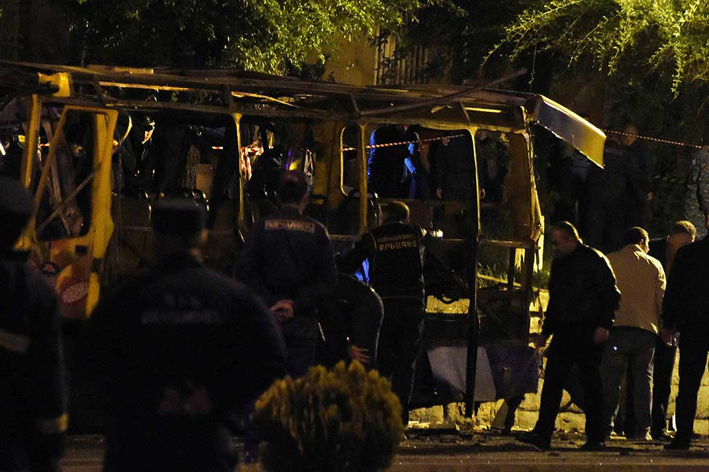 Satu Tewas Akibat Ledakan Bus di Armenia