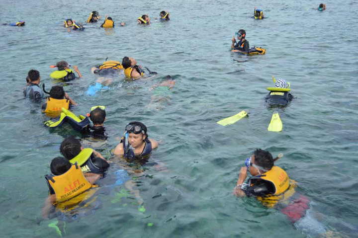 Serunya Outing Kru Metrotvnews.com di Pulau Seribu