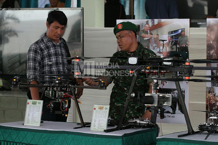Pameran Alutsista Topografi TNI AD