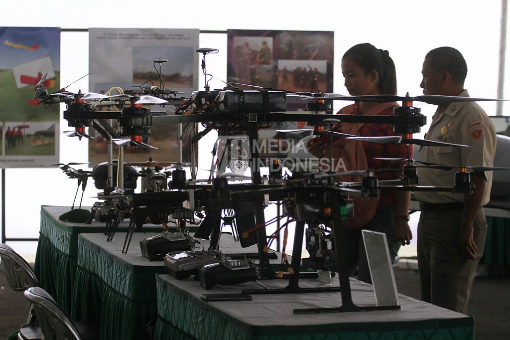 Pameran Alutsista Topografi TNI AD