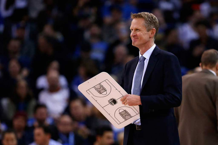 Pada tahun pertamanya bersama Warrior, Kerr memenangi gelar NBA pada 2015 di mana Steph Curry menjadi Pemain Terbaik (MVP).