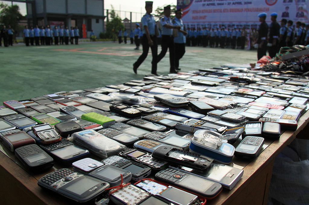 500 Handphone Milik Warga Binaan Dimusnahkan