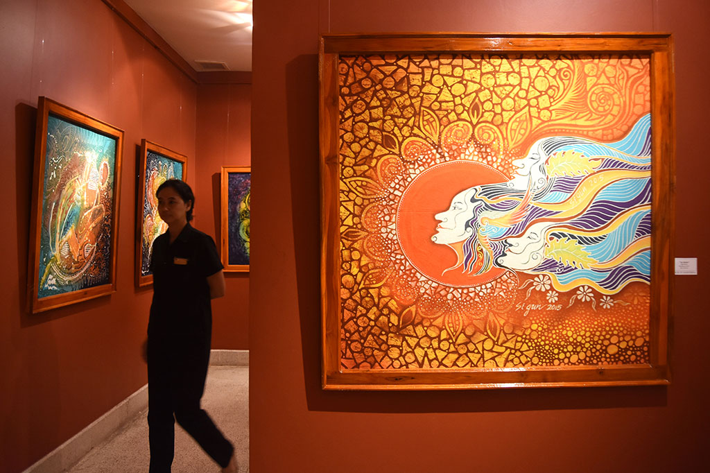 Pameran Batik Lukis 'Liris' Digelar di Surabaya