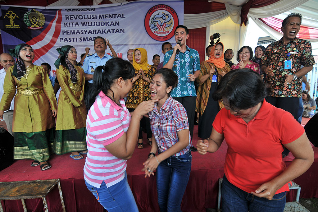 Gubernur Jambi Hibur Warga Binaan Lapas Jambi