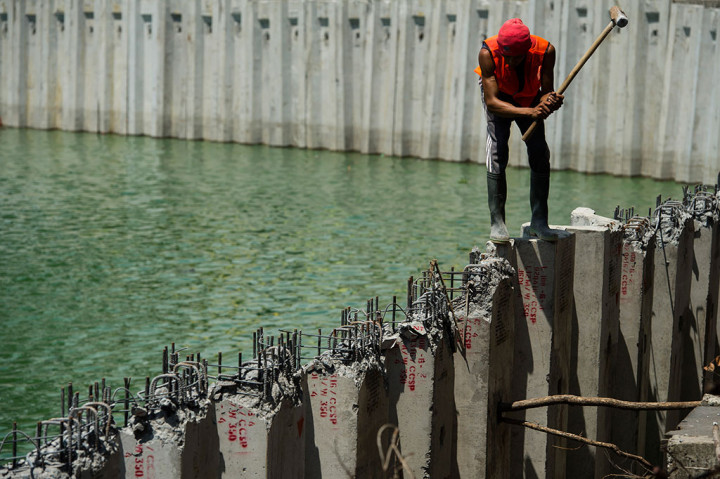 Antisipasi Banjir, Waduk Sunter Barat Diturap