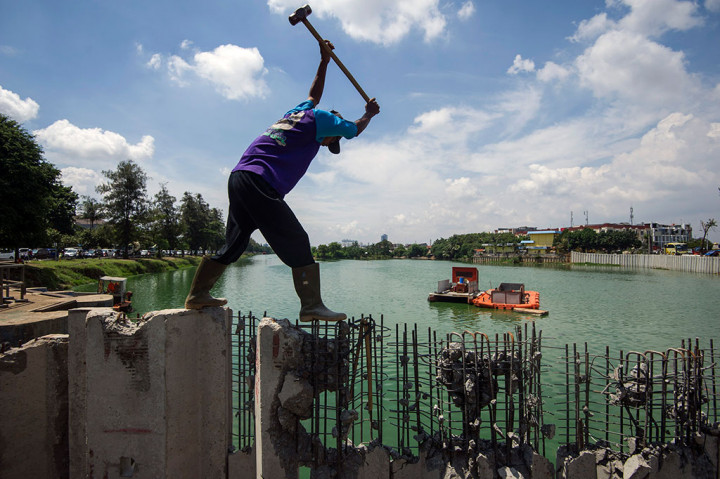 Antisipasi Banjir, Waduk Sunter Barat Diturap