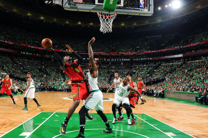 Paul Millsap menyumbang angka terbanyak untuk Hawks dengan 17 angka dan delapan rebound.