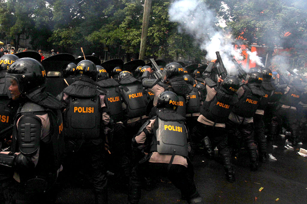 Sabhara Polres Bogor Simulasi Pengamanan Kerusuhan
