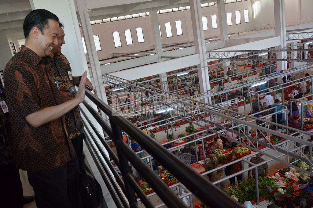 Mendag Tinjau Pasar Manis Purwokerto