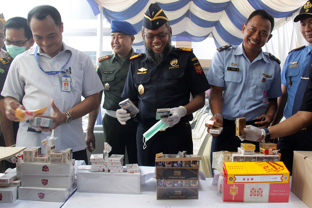 Bea Cukai Aceh Musnahkan Barang Impor Ilegal