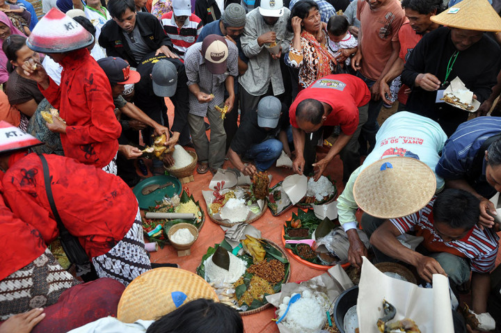 Among Tebal, Tradisi Selamatan Masuki Musim Tanam tembakau