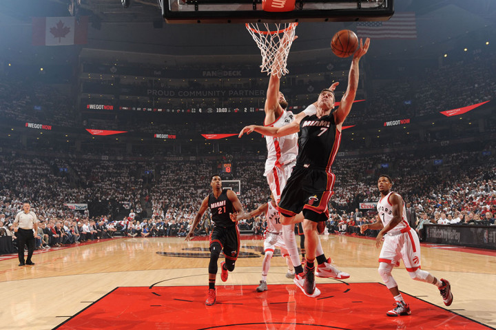 Goran Dragic mencetak 26 poin.