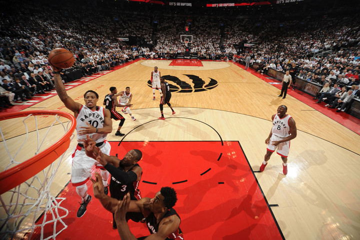 DeMar DeRozan menyumbang 20 poin dan 8 rebound.