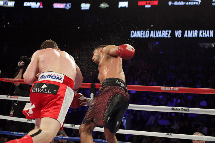 Saul Alvarez Pukul KO Amir Khan di Ronde Enam