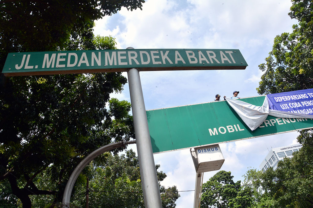 Senin, Jalur Three in One Dihapus