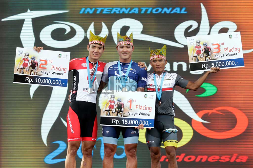 Donghyun mencatatkan waktu 03:58:28, disusul MA Guangdong dari Wisdom Hengxiang Cycling Team dengan catatan waktu 03:58:32 dan posisi ketiga ditempati atlet balap sepeda Indonesia dari tim Custom Cycling Club Diwan Fiar Pradana dengan catatan waktu 03:58:34.
