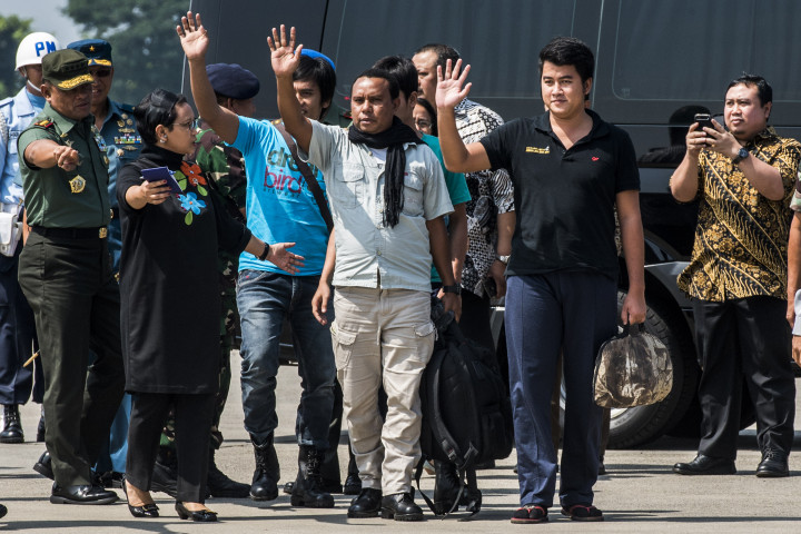 Setelah menjalani pemeriksaan kesehatan di RSPAD Gatot Subroto, Kemenlu RI menyerahterimakan para mantan sandera kepada keluarga masing-masing.