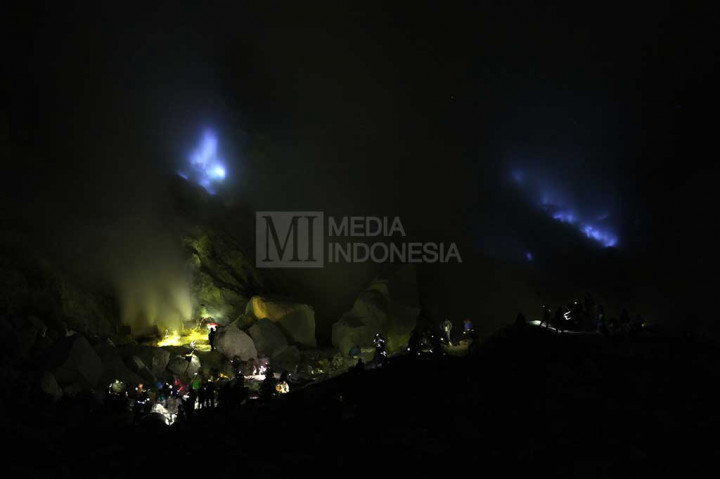 Fenomena Api Biru Kawah Ijen