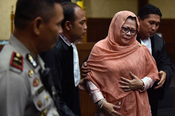 Dewie Yasin Limpo Dituntut 9 Tahun Penjara