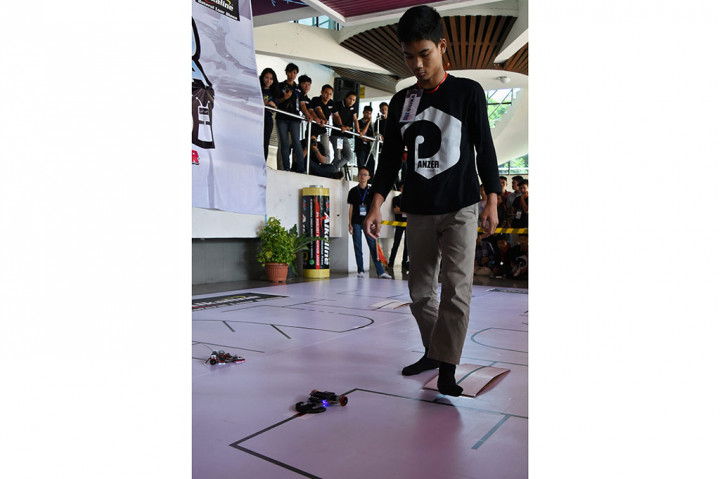 Robo-Vaganza 2016 Digelar di Unika Soegijapranata
