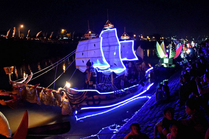 Puluhan Peserta Ikuti Lomba Perahu Hias Semarang