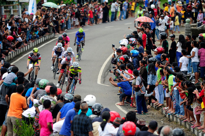 Liu Jianpeng Juarai Etape De Flores Keempat