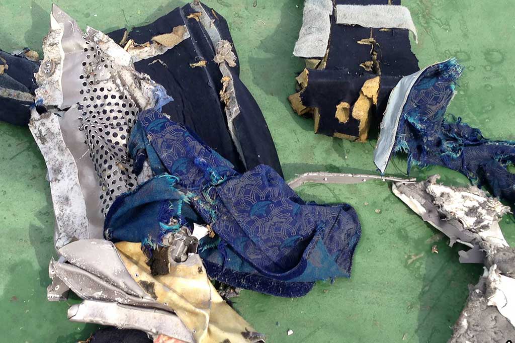 Serpihan Pesawat EgyptAir Ditemukan