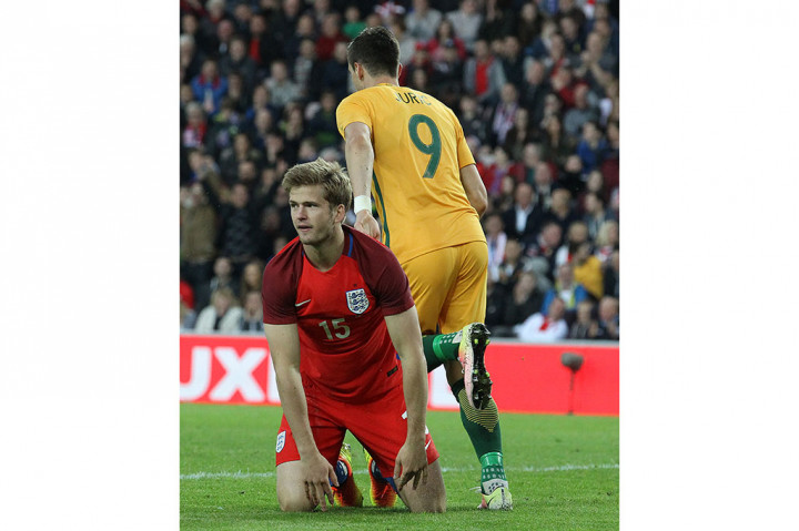 Menit ke-76 Australia memperkecil ketertinggalan menjadi 2-1 akibat gol bunuh diri Eric Dier yang salah mengantisipasi operan Alex Wilkinson. Hingga pertandingan usai kedudukan tetap 2-1.