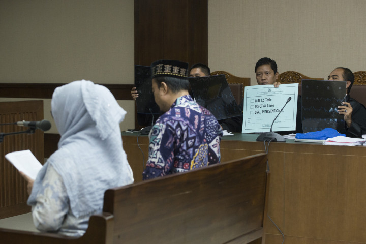 Dewie Yasin Limpo Keberatan dengan Tuntutan Jaksa