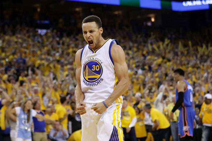MVP NBA Stephen Curry mencetak 36 poin pada pertandingan tersebut.
