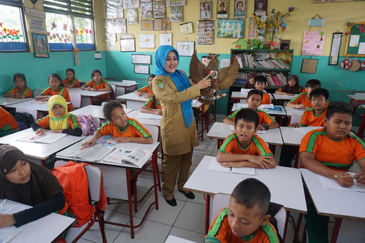 Murid SD Tanah Tinggi Belajar Makna Pancasila