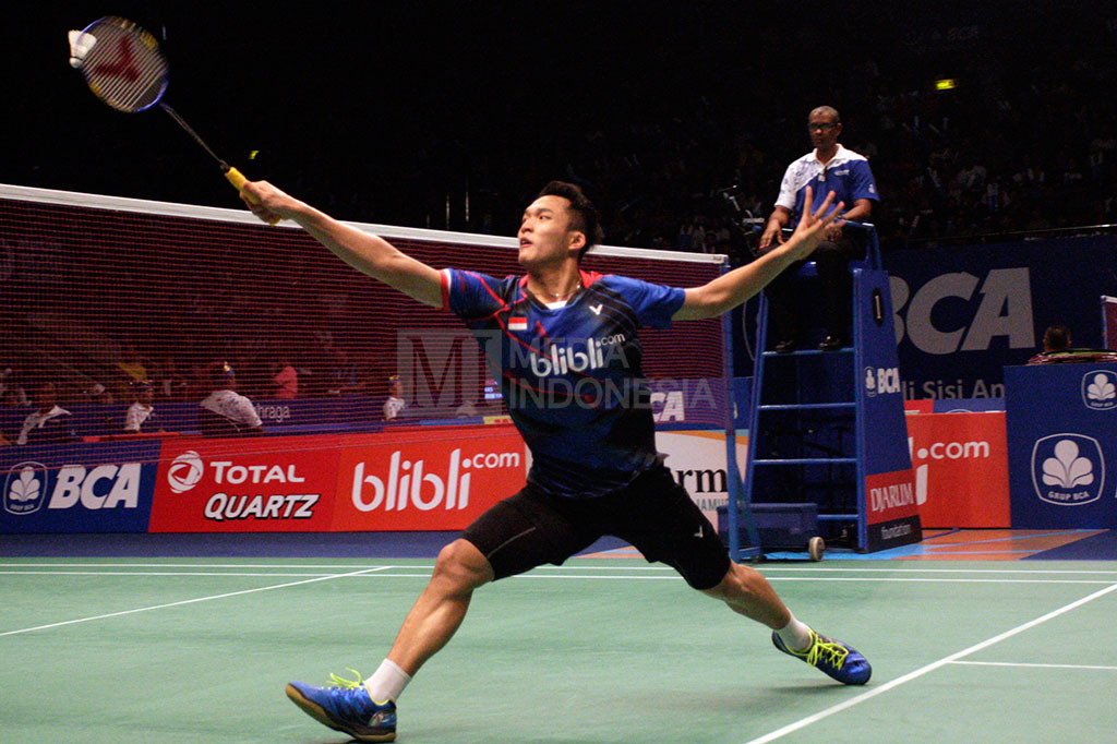 Jonatan Tundukkan Lin Dan