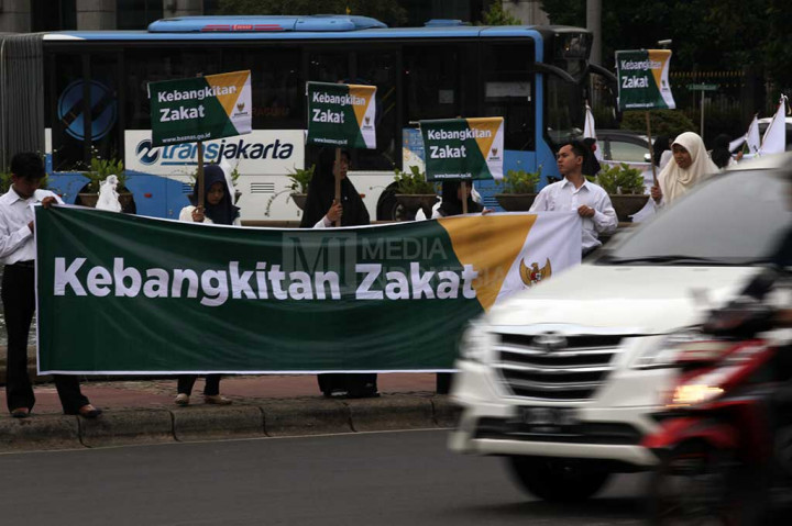 Relawan Gelar Aksi 'Kebangkitan Zakat'