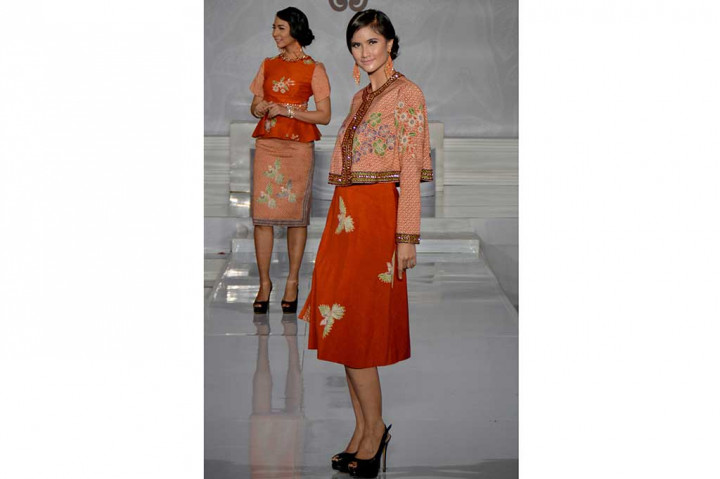 Peragaan Busana Batik Kontemporer Digelar di Semarang