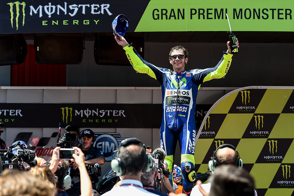 Rossi Juara MotoGP Catalunya