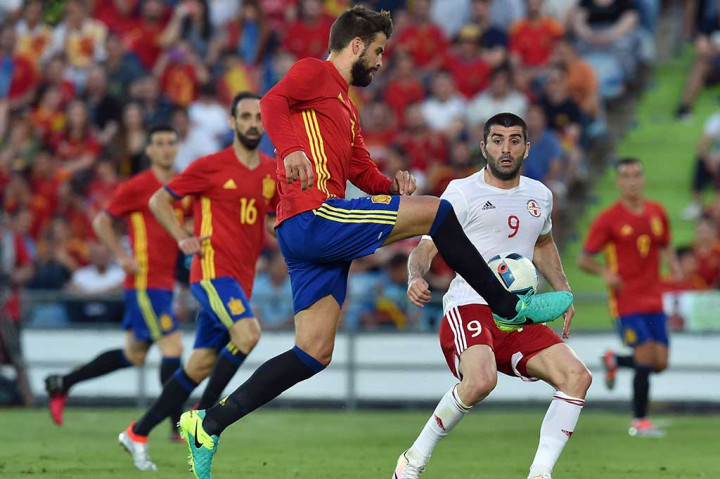Di babak kedua Spanyol terus menekan pertahanan Georgia, namun tetap tidak bisa mencetak gol. Hingga laga usai kedudukan bertahan 1-0 untuk tim tamu.