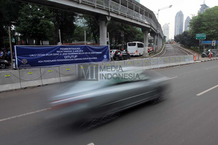 Penutupan Jalur Cepat Semanggi