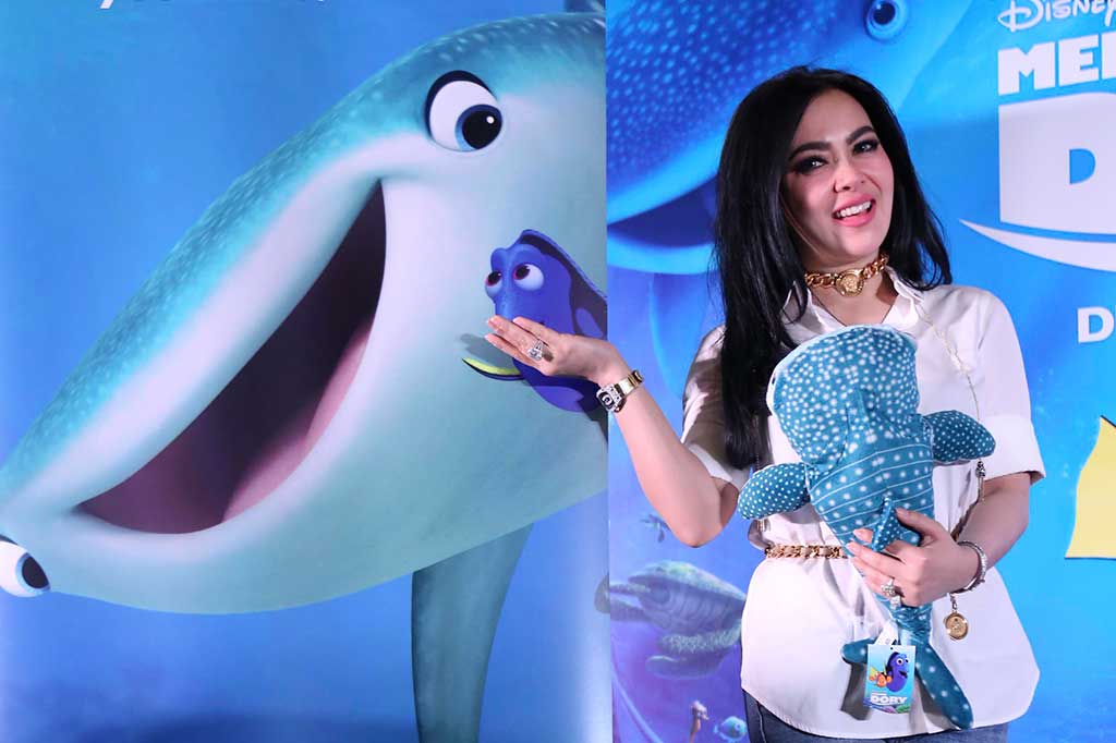 Finding Dory akan tayang di Indonesia pada 16 Juni 2016 dalam dua versi, yakni versi bahasa Inggris dan versi bahasa Indonesia.