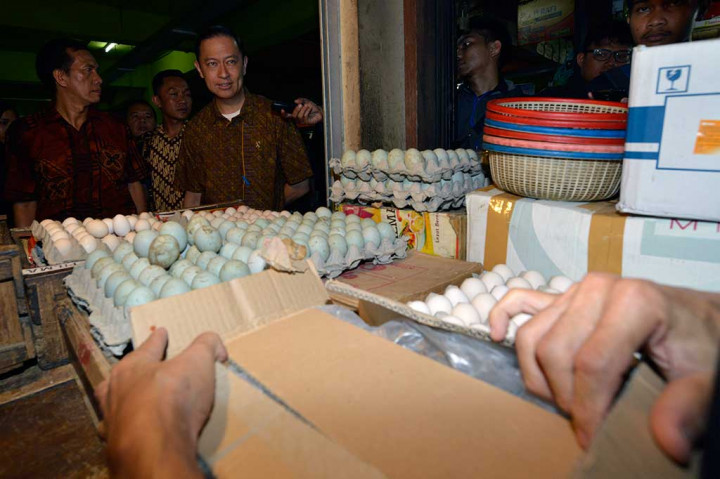 Tinjau Pasar, Mendag Temukan Harga Sembako Masih Tinggi