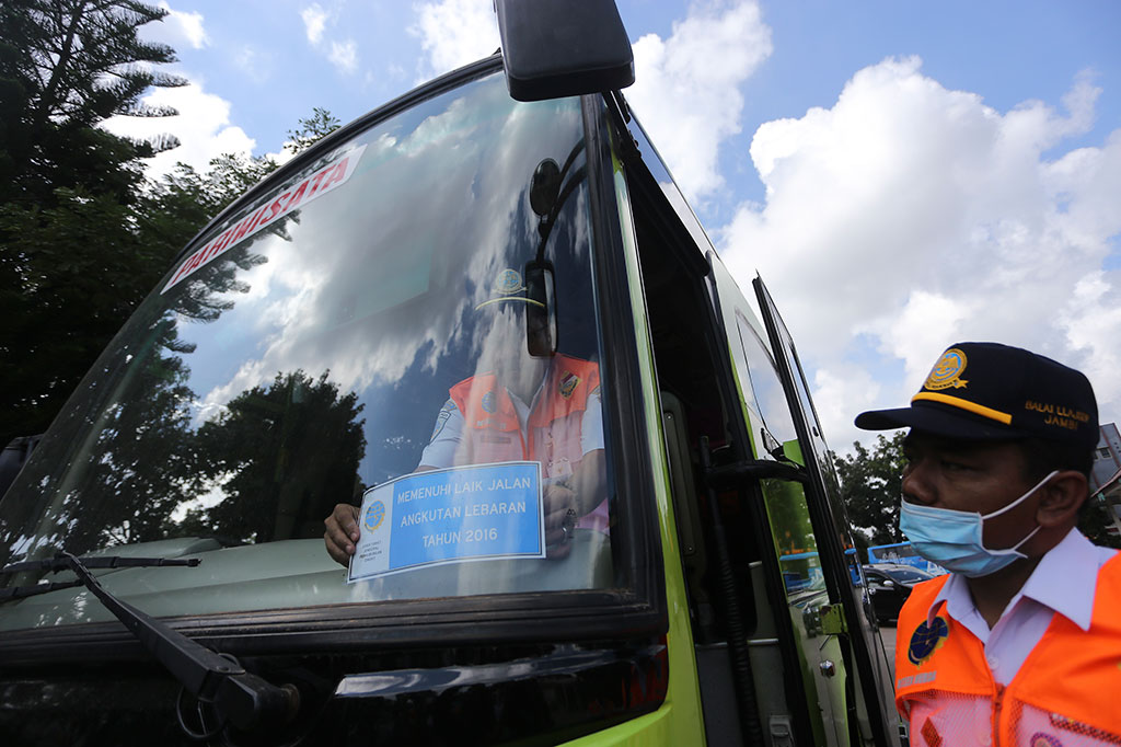 Pengecekan Bus Mudik Lebaran