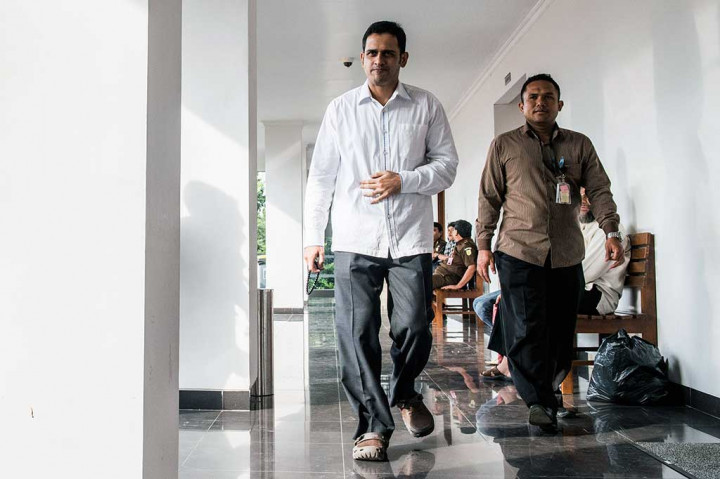 Atas putusan tersebut, Nazaruddin mengaku menerima.