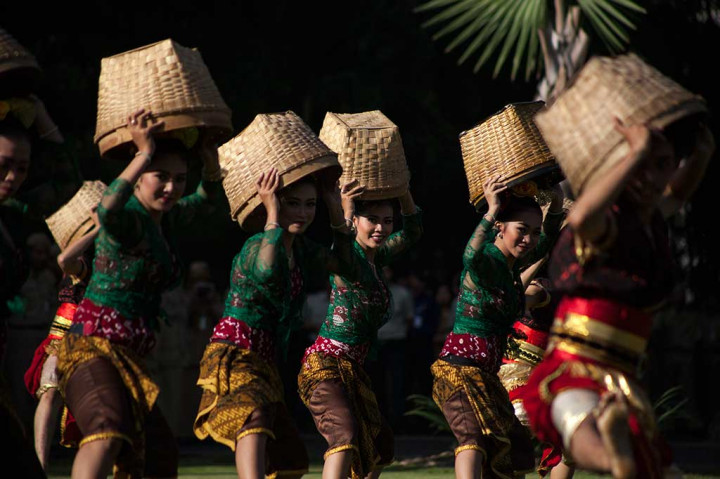 Tari Gugur Gunung, Gambarkan Toleransi dan Gotong Royong