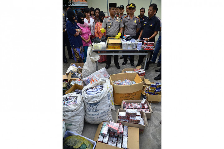 Polisi Amankan Ratusan Petasan dari 3 Tersangka