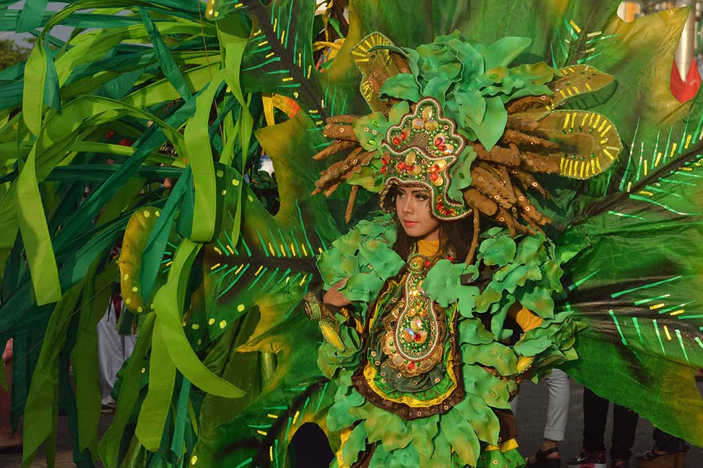 Peragaan Busana Karnaval Digelar di Madiun