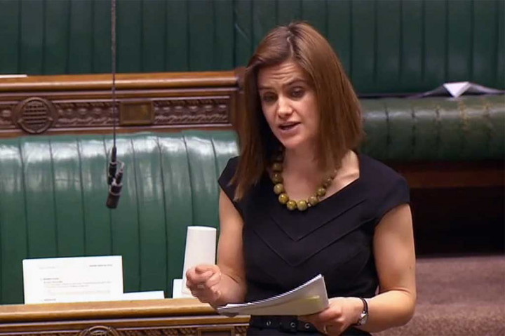 Cox adalah perempuan anggota parlemen dari kubu oposisi, Partai Buruh, dan juga pendukung yang vokal terhadap keanggotaan Inggris di Uni Eropa.