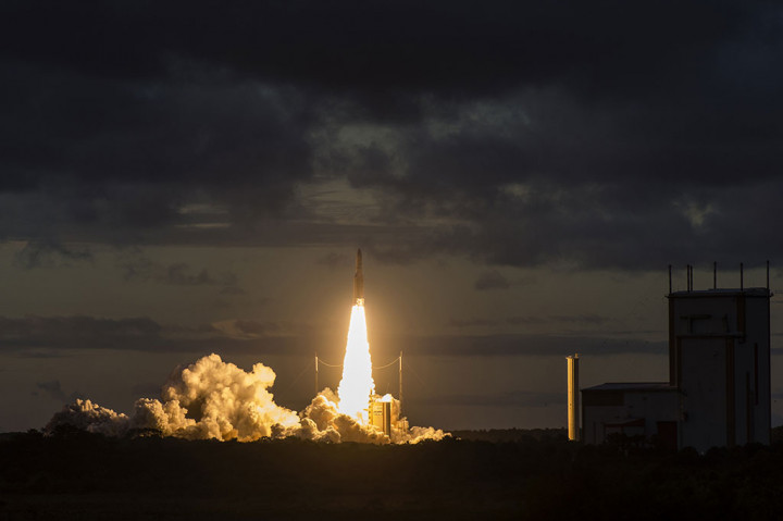 Satelit BRIsat Berhasil Diluncurkan