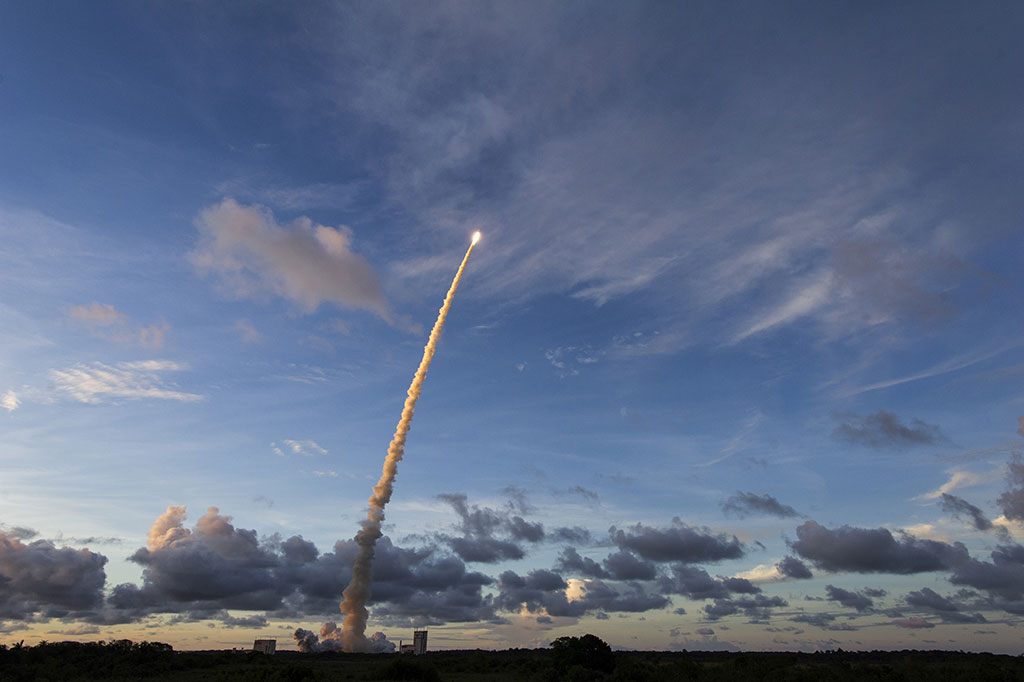 Satelit BRIsat Berhasil Diluncurkan